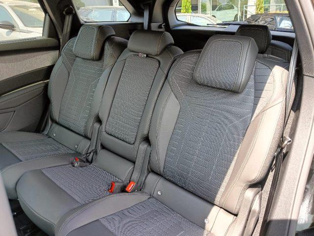 PEUGEOT 5008 Hybrid 145 e-DCS6 GT