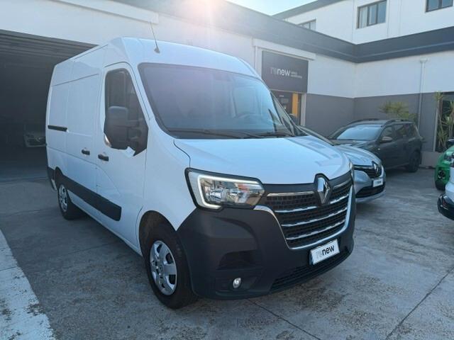 Renault Master T28 L1H1 2.3 135cv PC