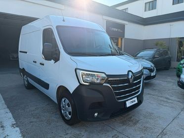Renault Master T28 L1H1 2.3 135cv PC