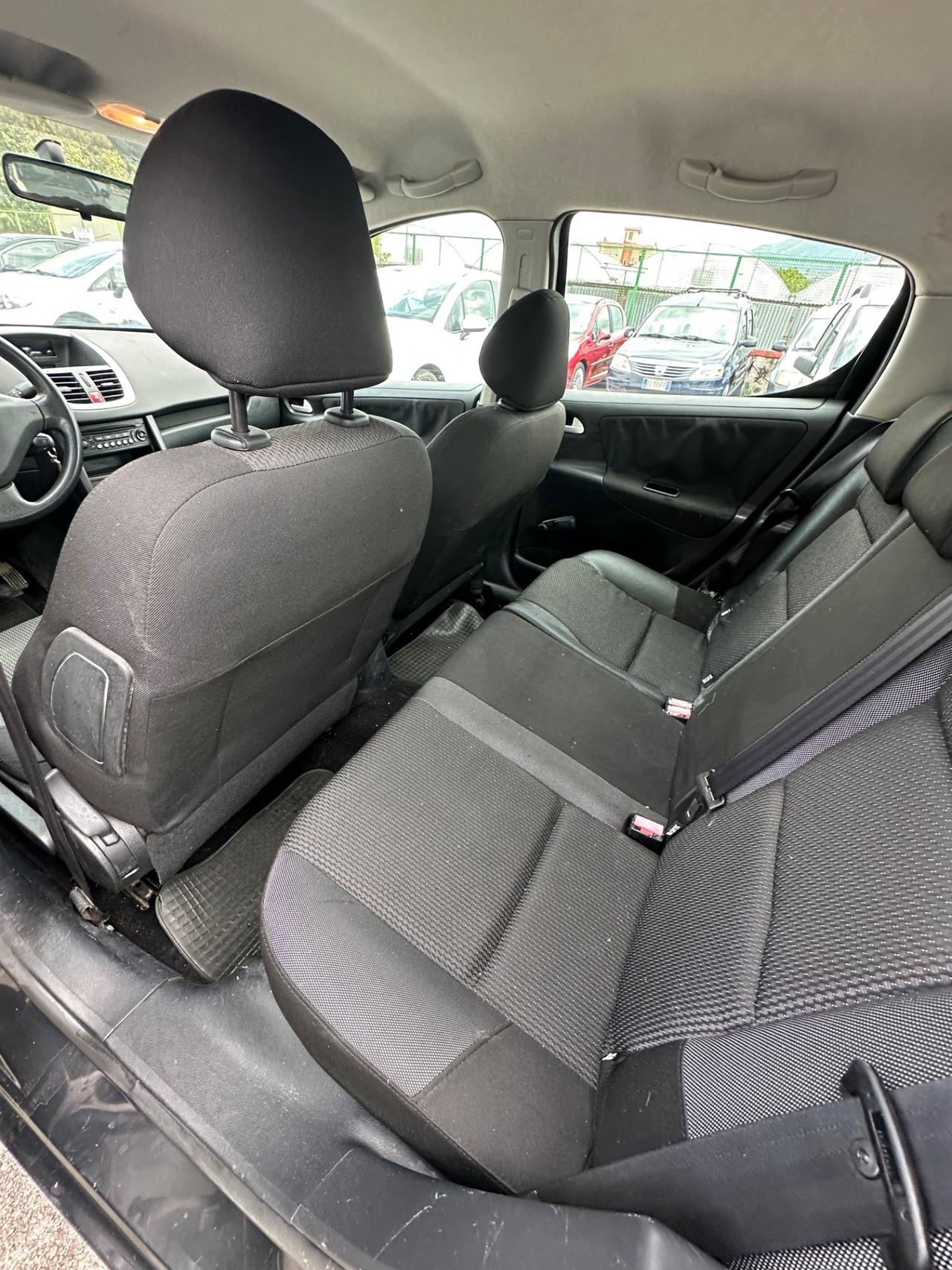 Peugeot 207 1.4 VTi 95CV 5p. XS