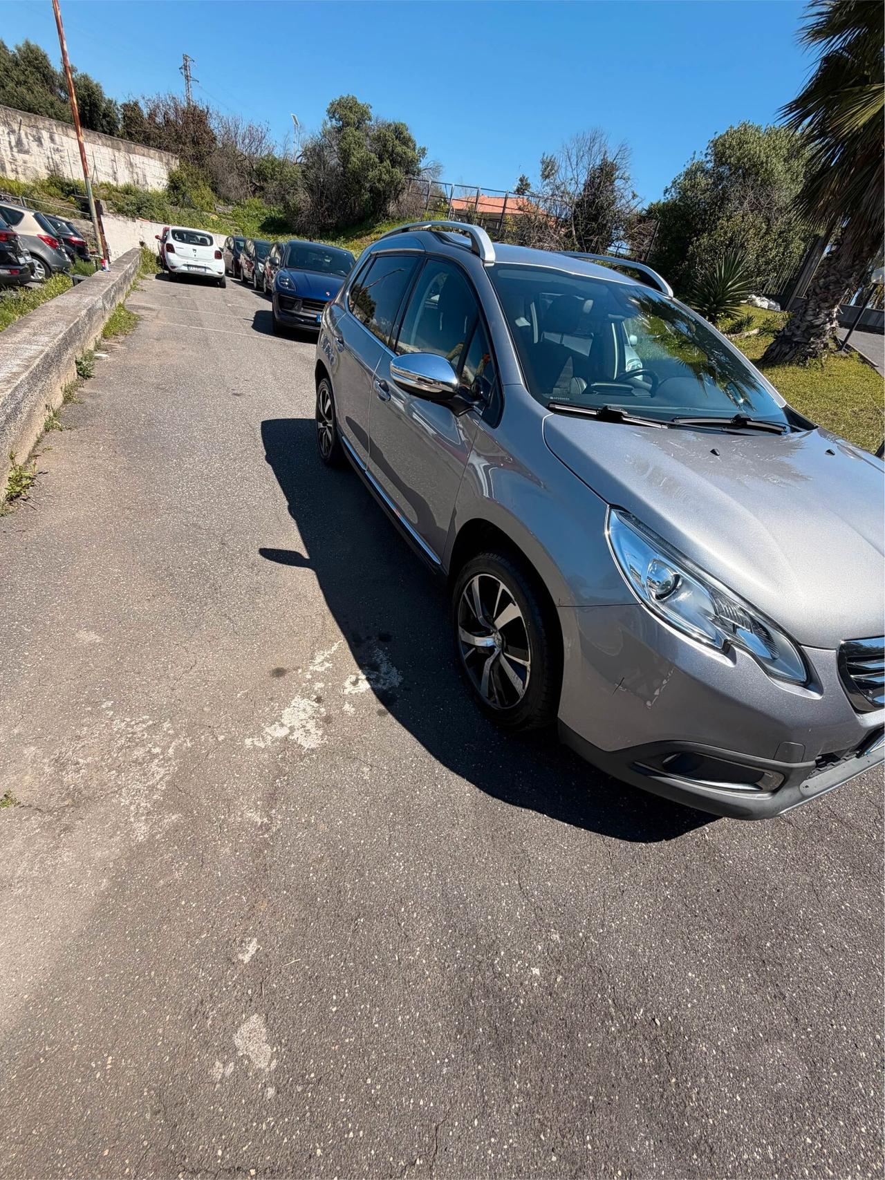 Peugeot 2008 BlueHDi 100 Allure
