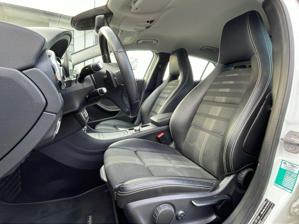 Mercedes GLA 180 180 D Sport 7G-DCT