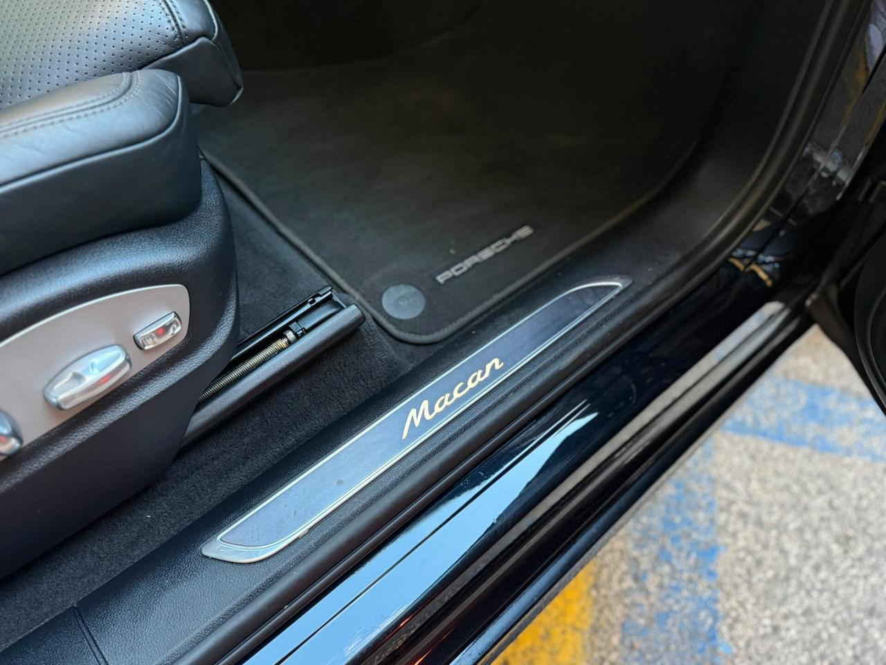 Porsche Macan 2.0 T 245cv no superbollo