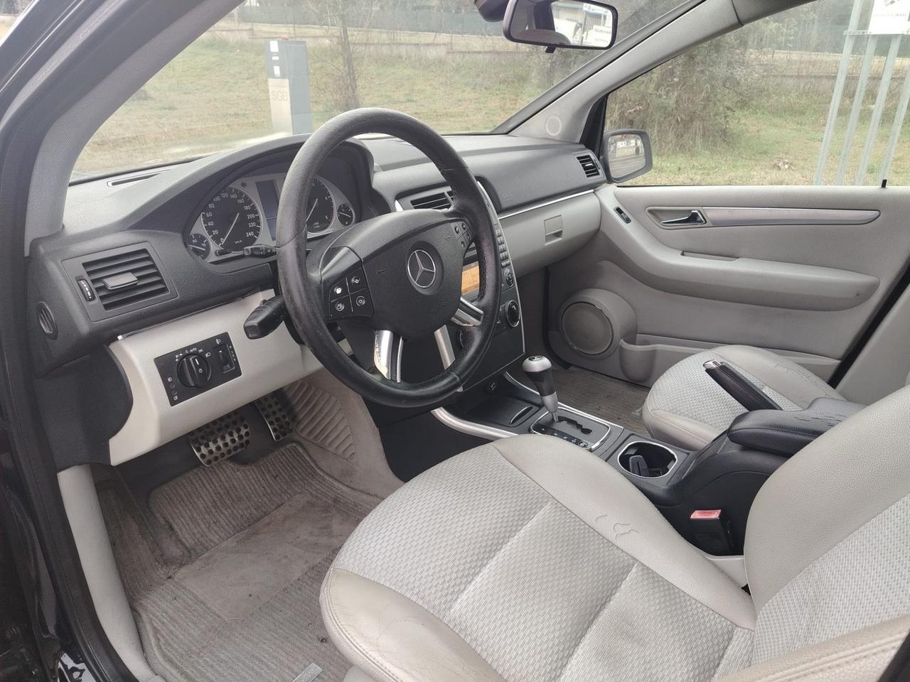 Mercedes-benz B 200 180 CDI