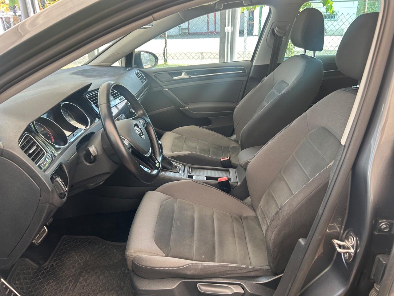 Volkswagen Golf - 2019 1.5 TGI DSG 130 CV