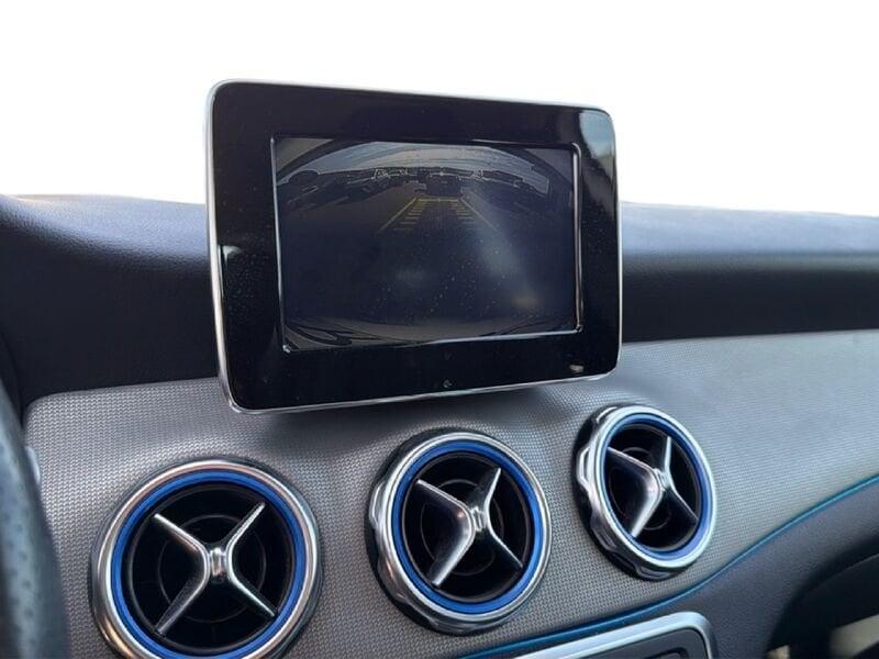 Mercedes-Benz CLA CLA 180 d Automatic Sport