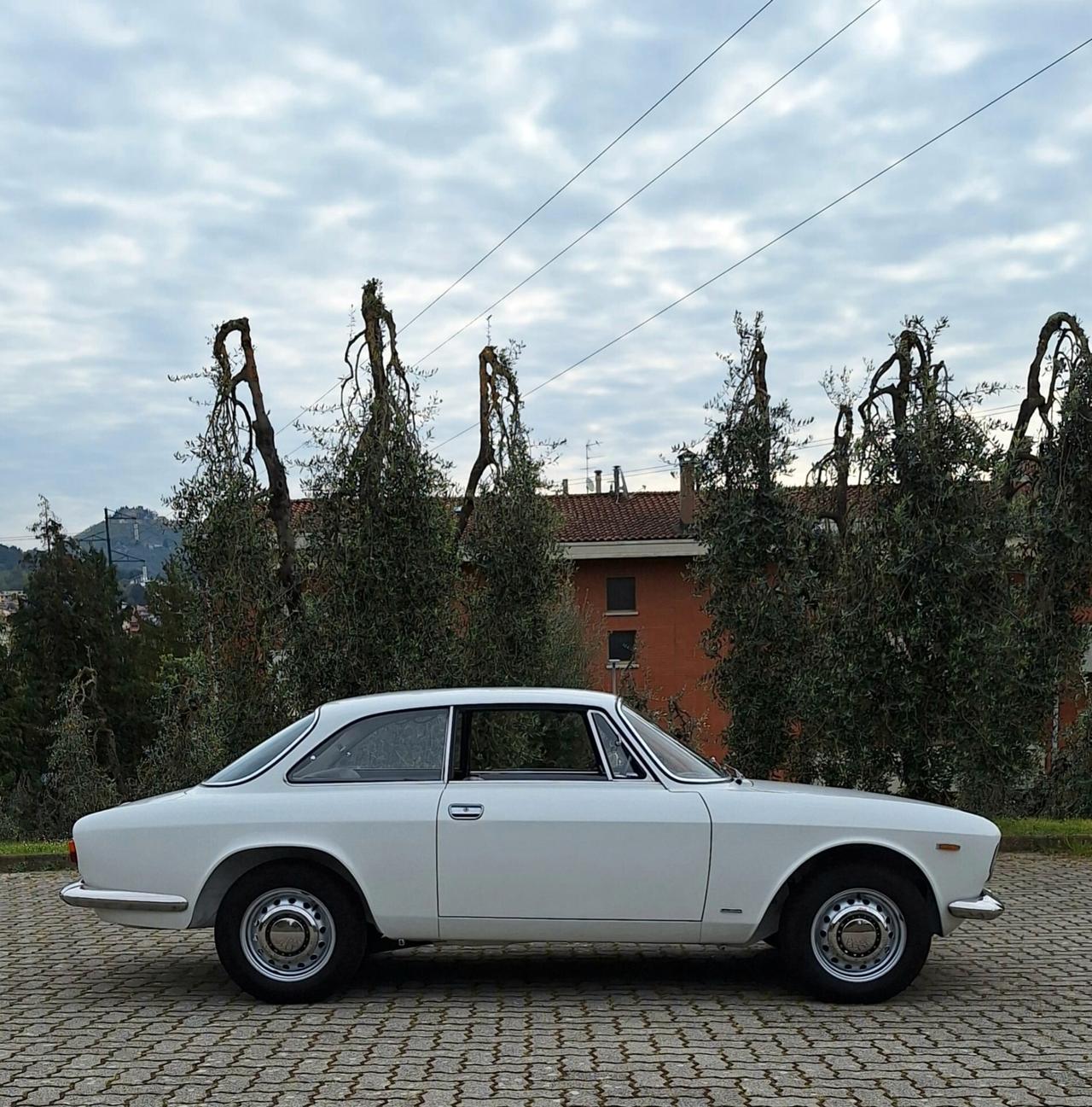 Alfa Romeo GT Junior 1300 Scalino - RESTAURO TOTALE