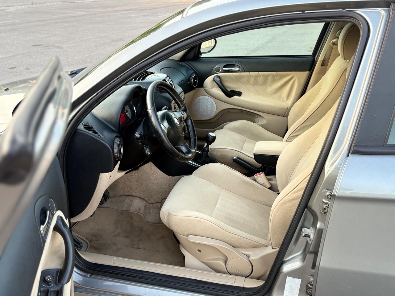Alfa Romeo 147 1.9 JTD 120 CV5P Distinctive IN ORDINE