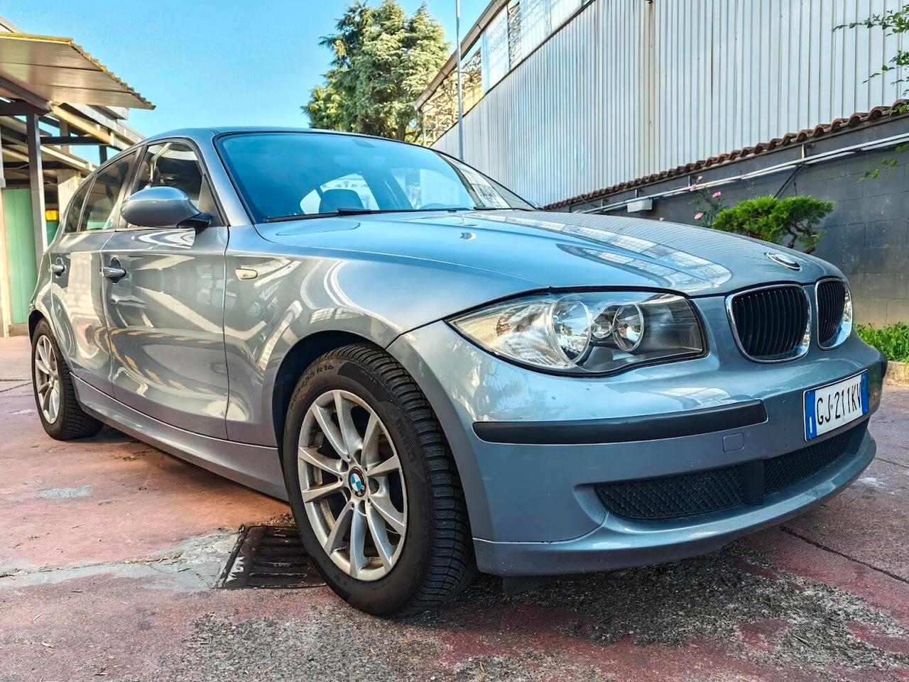 Bmw 118 120i cat 5 porte Futura