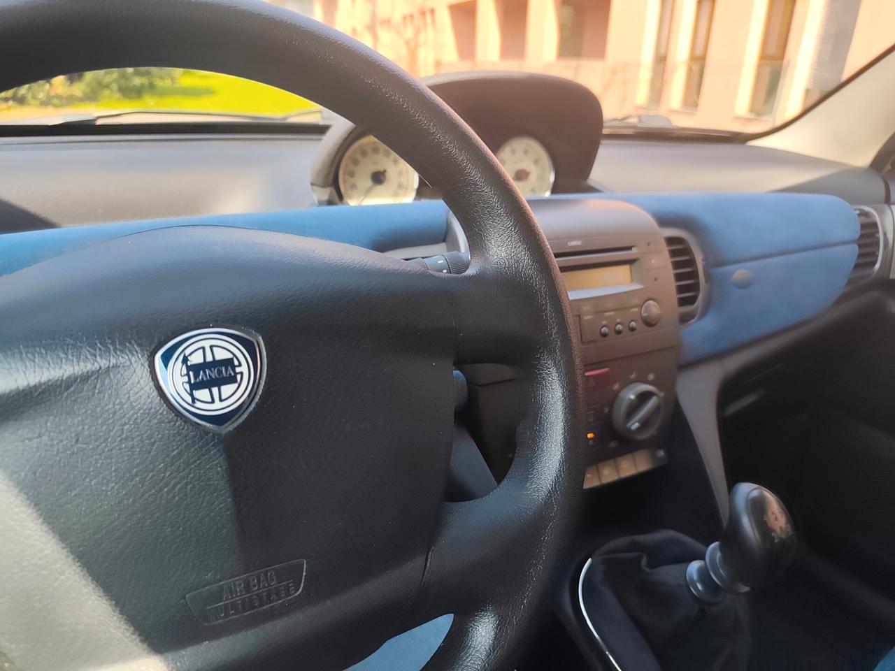 Lancia Ypsilon 1.2 Benz neopatentati