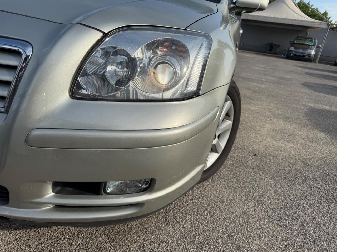 Toyota Avensis 2.0 D-4D 16V Station Wagon