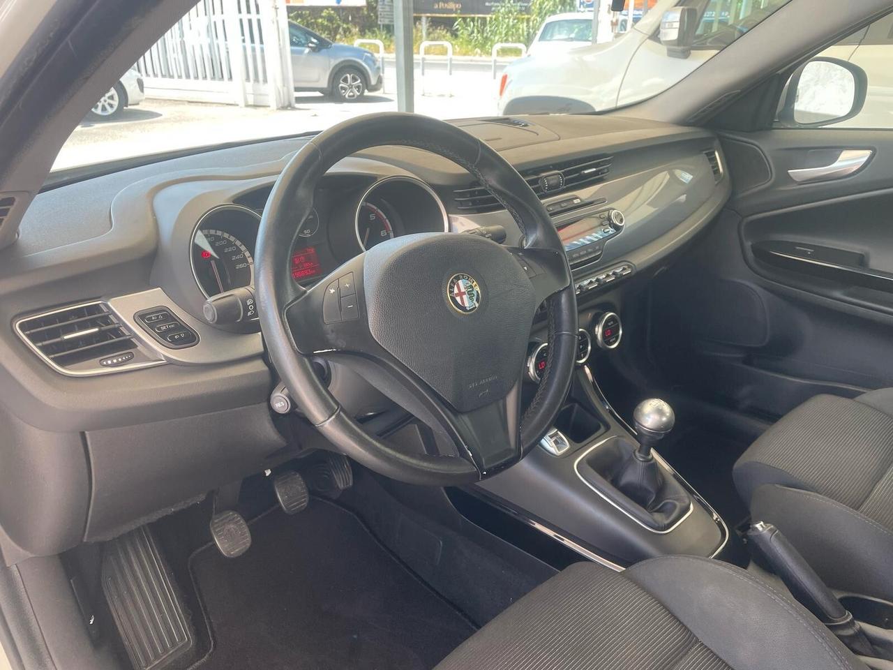 Alfa Romeo Giulietta 1.6 JTDm-2 105 CV Exclusive