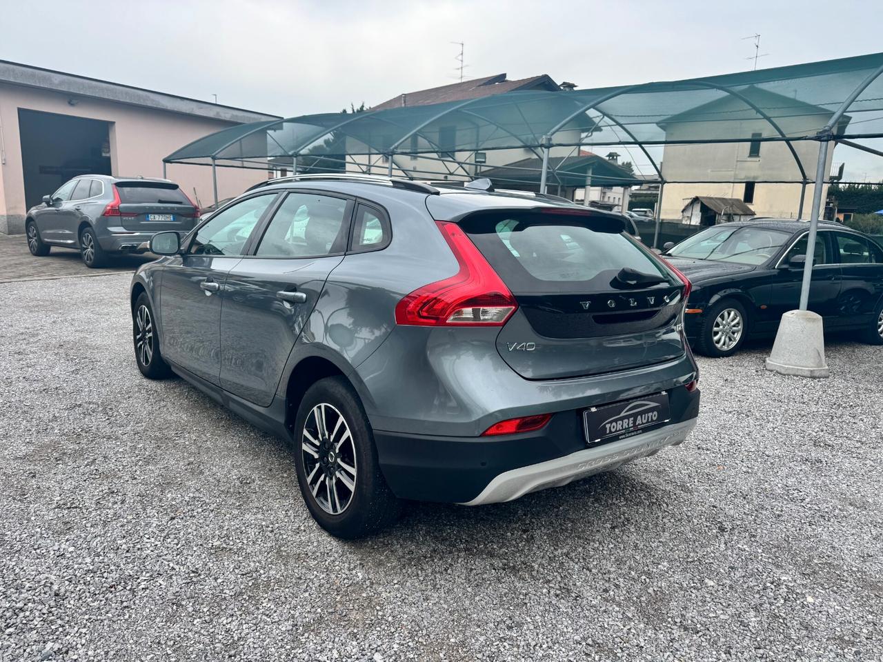 Volvo V40 Cross Country D2 Business Plus