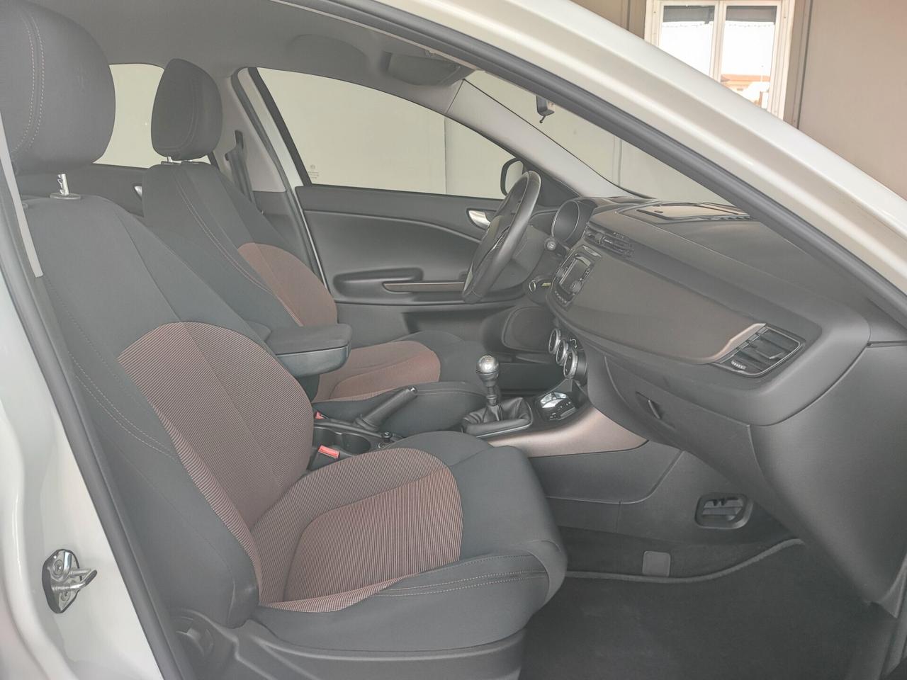 Alfa Romeo Giulietta 1.6 JTDm-2 105 CV Exclusive