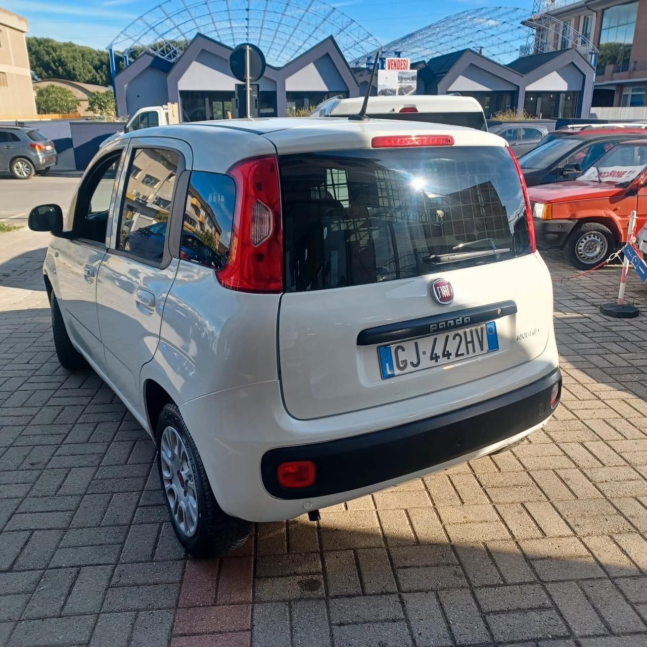 35188KM FIAT PANDA VAN 1.0 HYBRID IVA ESPOSTA