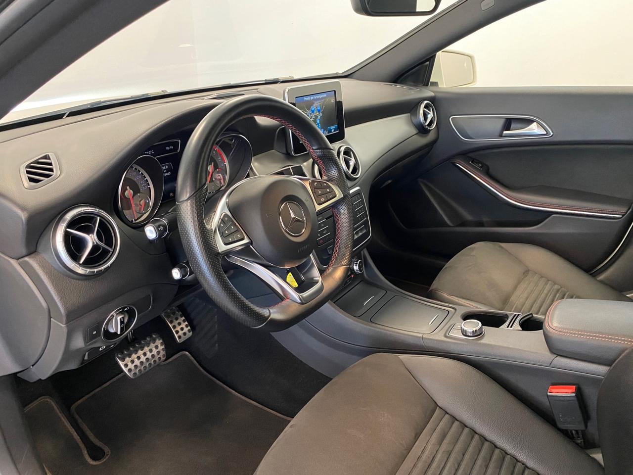 Mercedes-benz CLA 200 CLA 200 CDI Automatic Premium AMG TETTO