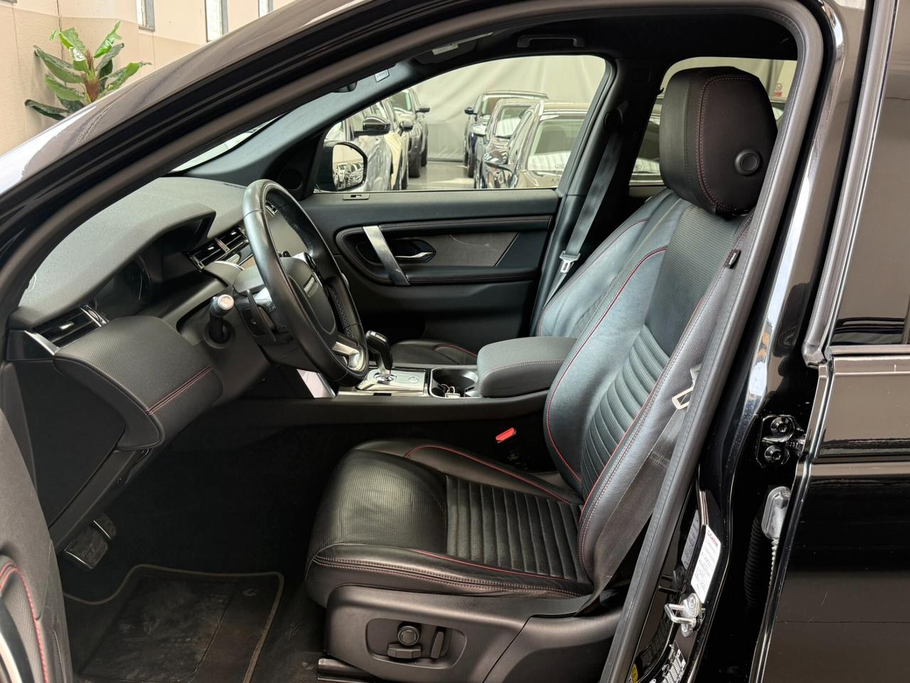 Land Rover Discovery Sport 2.0D I4-L.Flw 150 CV AWD Auto R-Dynamic SE