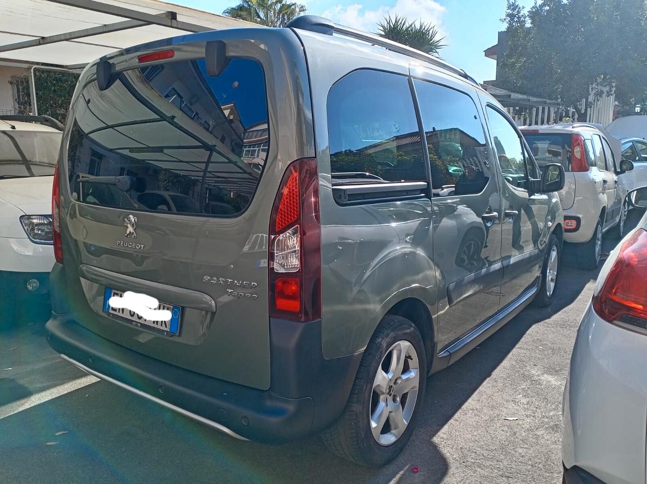 Peugeot Partner Tepee 1.6 HDi 115CV Outdoor