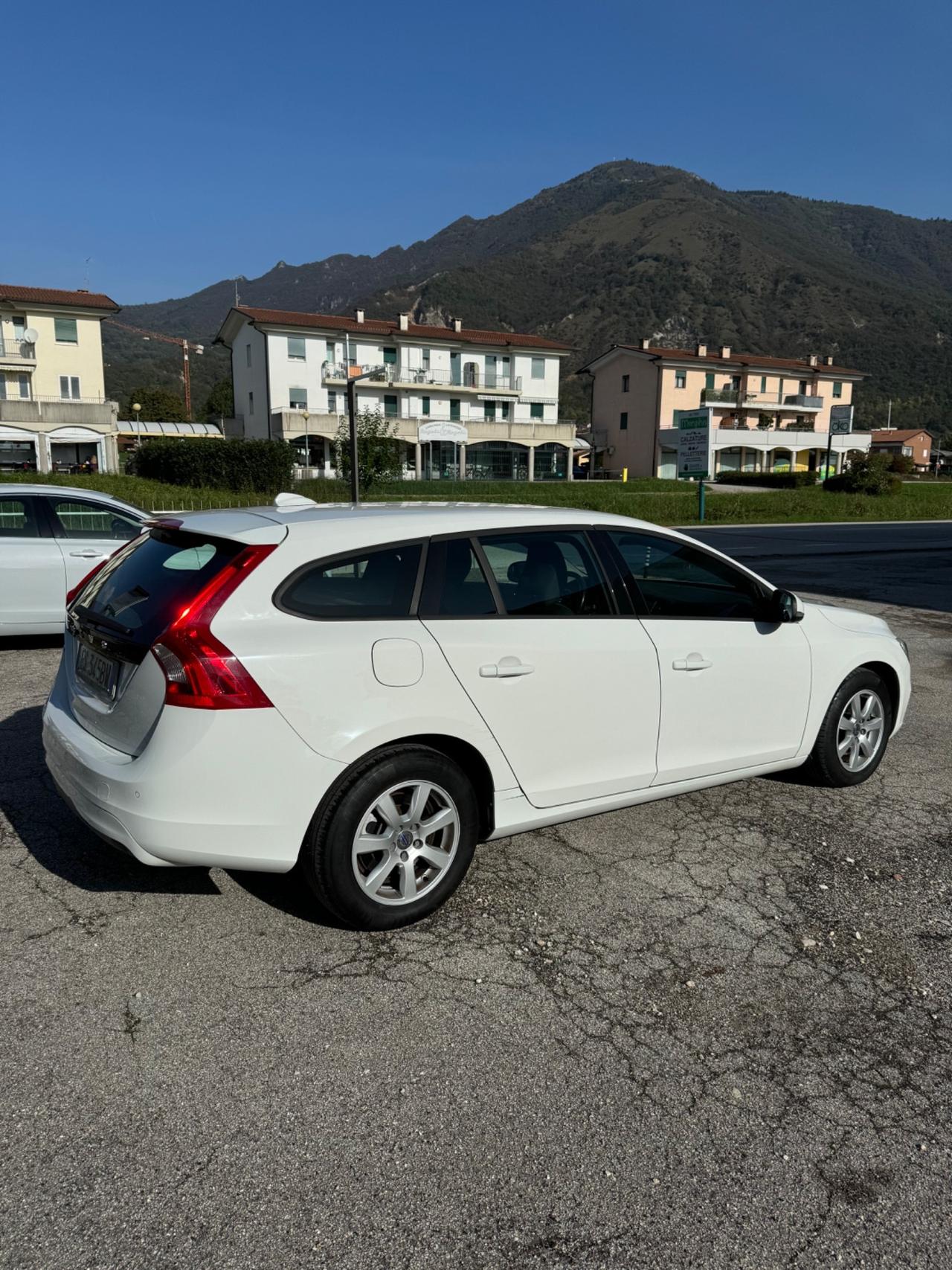 Volvo V60 D3 Geartronic Momentum