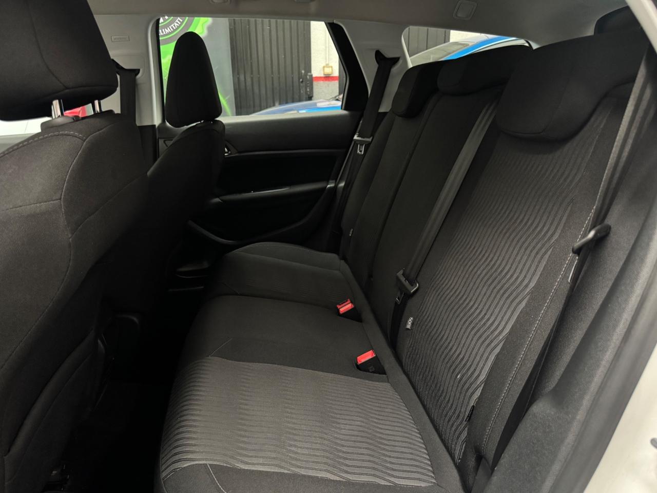 Peugeot 308 BlueHDi 120 S&S EAT6 SW Allure