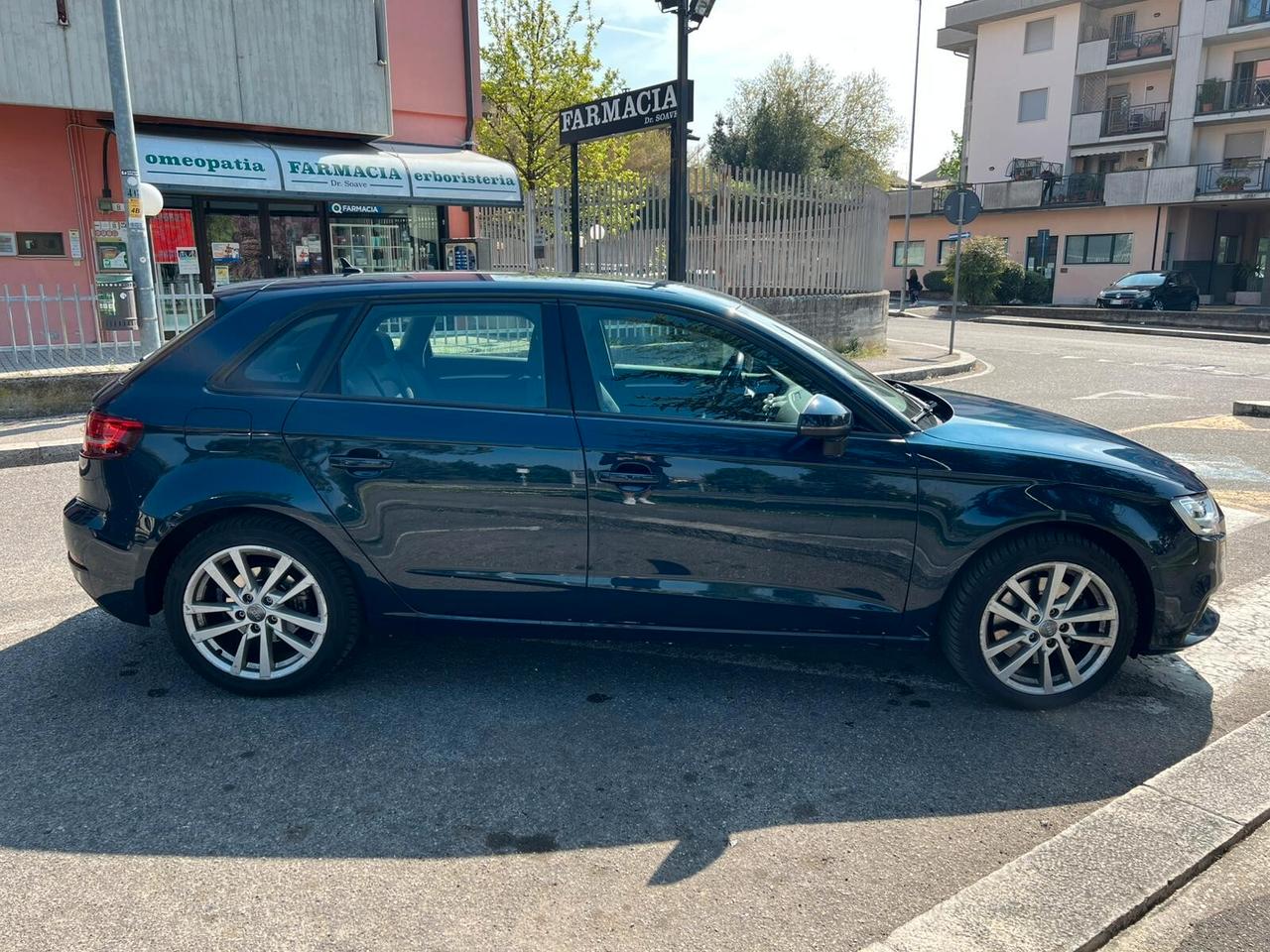 Audi A3 Sedan 35 TDI S tronic Business