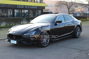 MASERATI Ghibli V6 430 CV Q4 Gransport