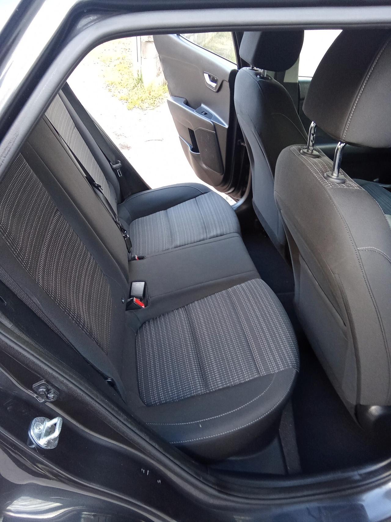 Kia Stonic 1.4 MPI EcoGPL 019