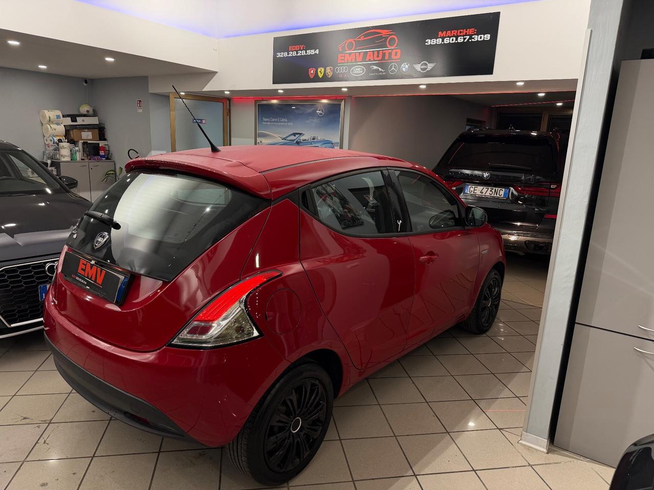 Ypsilon 1.2 69 CV 5 porte Elefantino