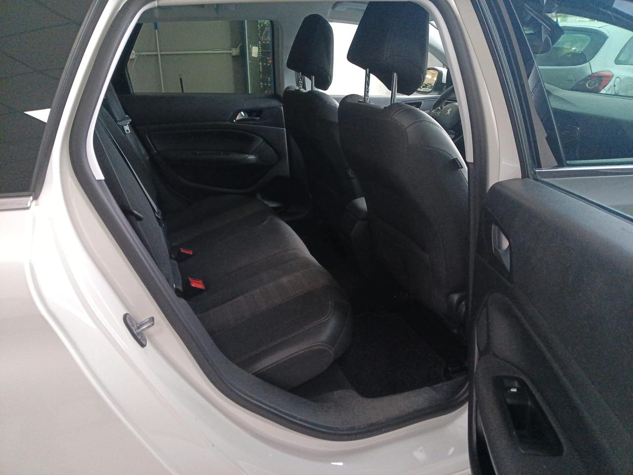 Peugeot 308 PureTech Turbo 130 S&S SW Active