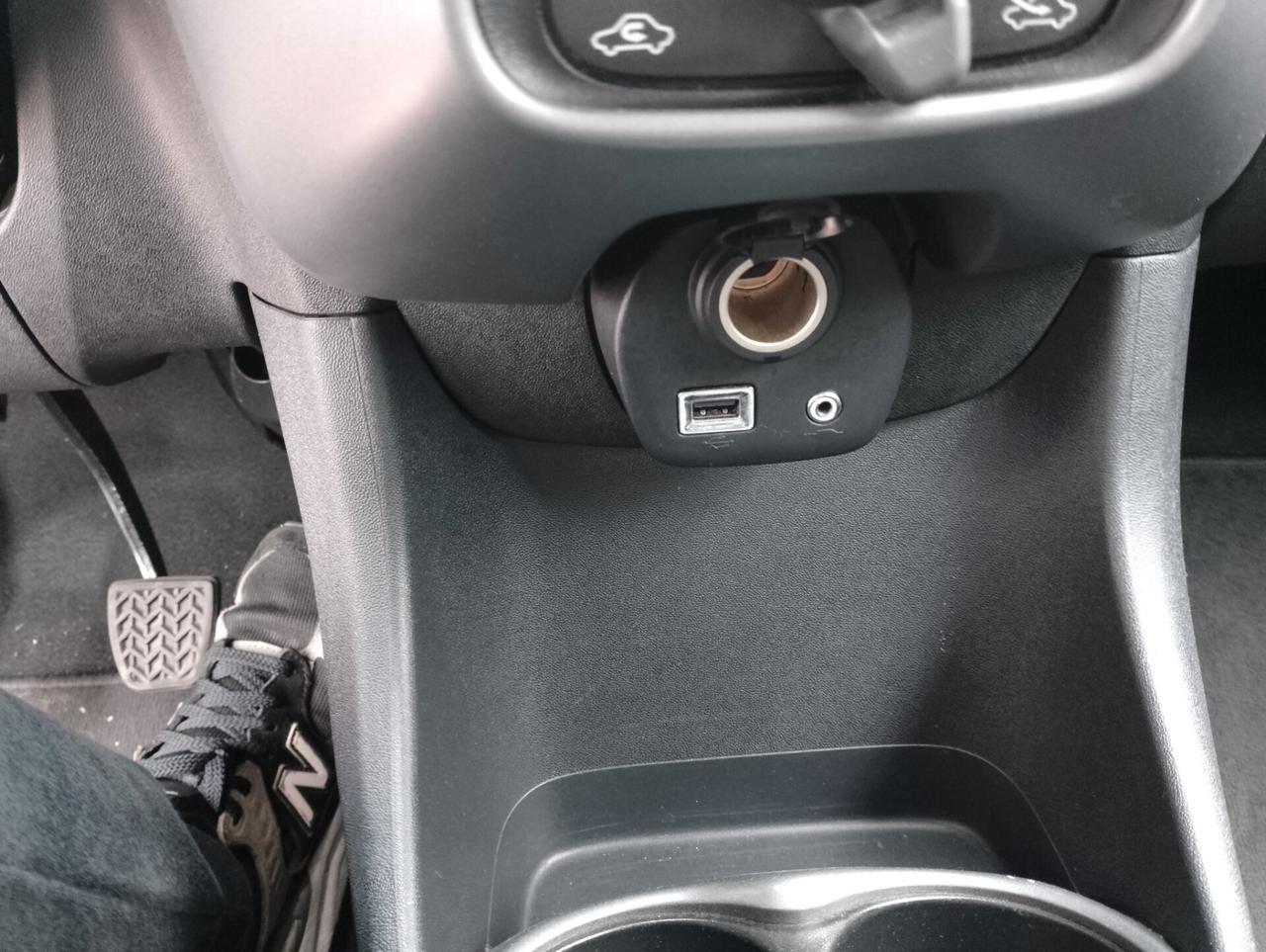Toyota Aygo Connect 1.0 VVT-i 72 CV 5 porte x-clusiv