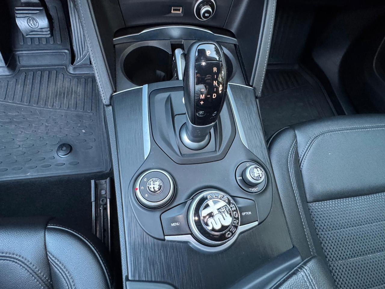 Alfa Romeo Stelvio 2.2 180 CV AT8 Executive FULL
