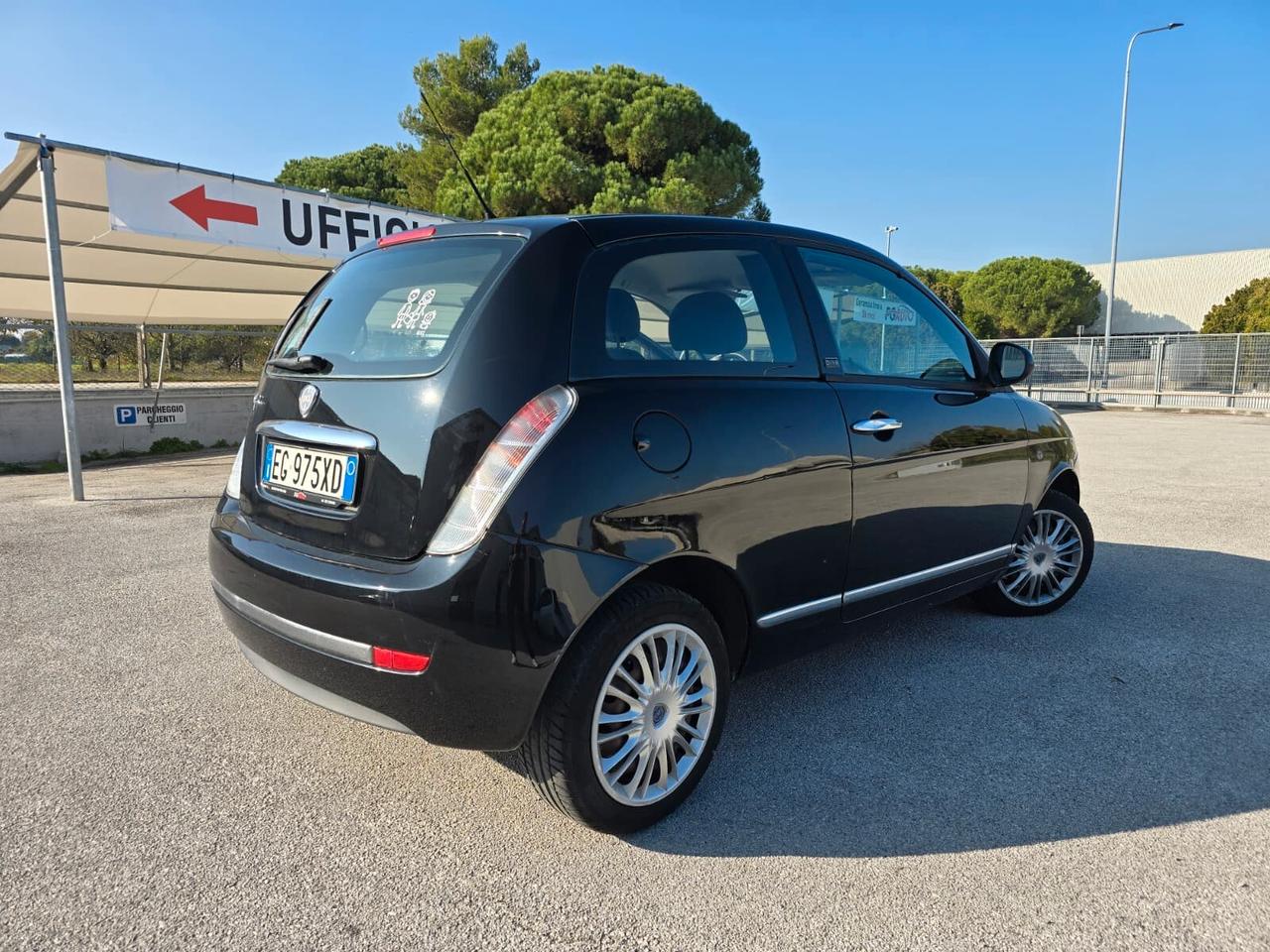 Lancia Ypsilon 1.2 69 CV Diva