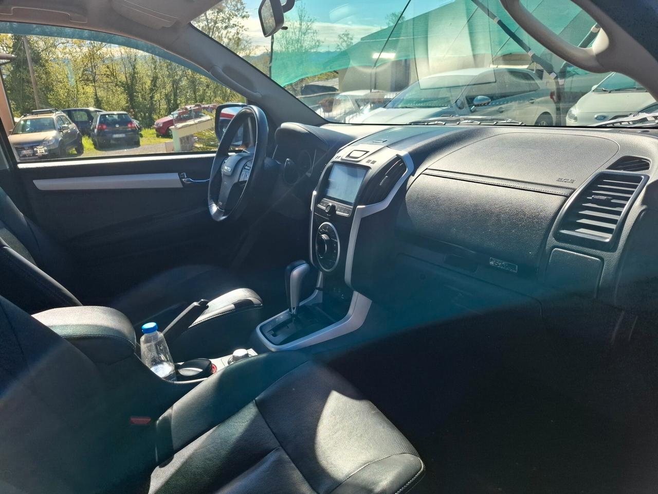 Isuzu D-max pick up 4x4 superacessoriato