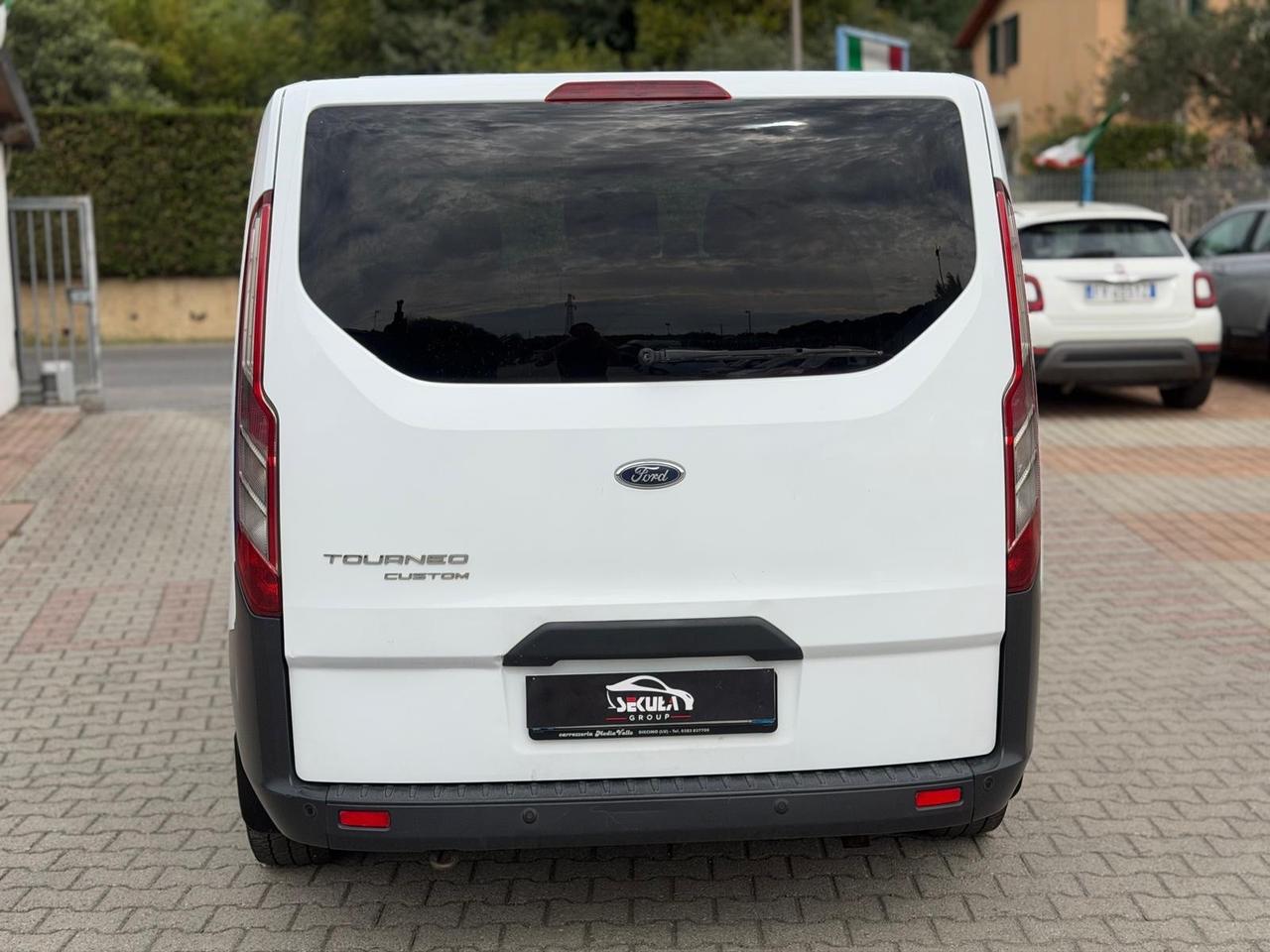 Ford Tourneo Custom 310 2.0 TDCi 130CV PC Titanium