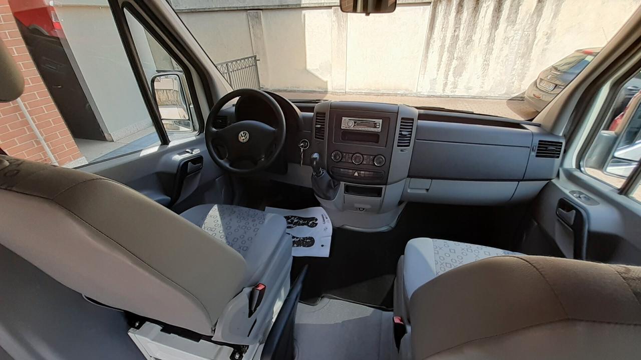 Volkswagen Crafter trasporto disabili doppia pedana tetto alto