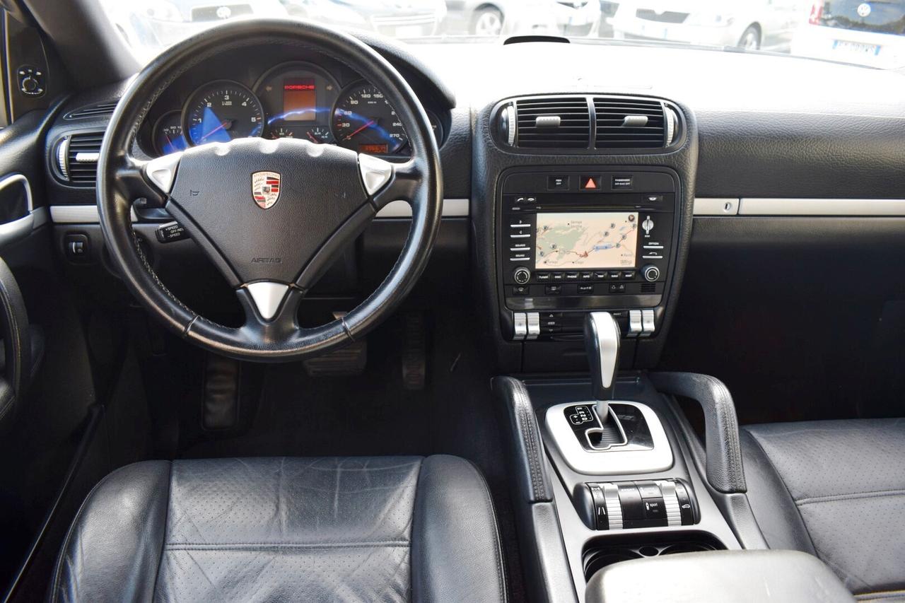 Porsche Cayenne 3.0TDI V6 240cv Tiptronic UNICO PROPRIETARIO IVA ESPOSTA