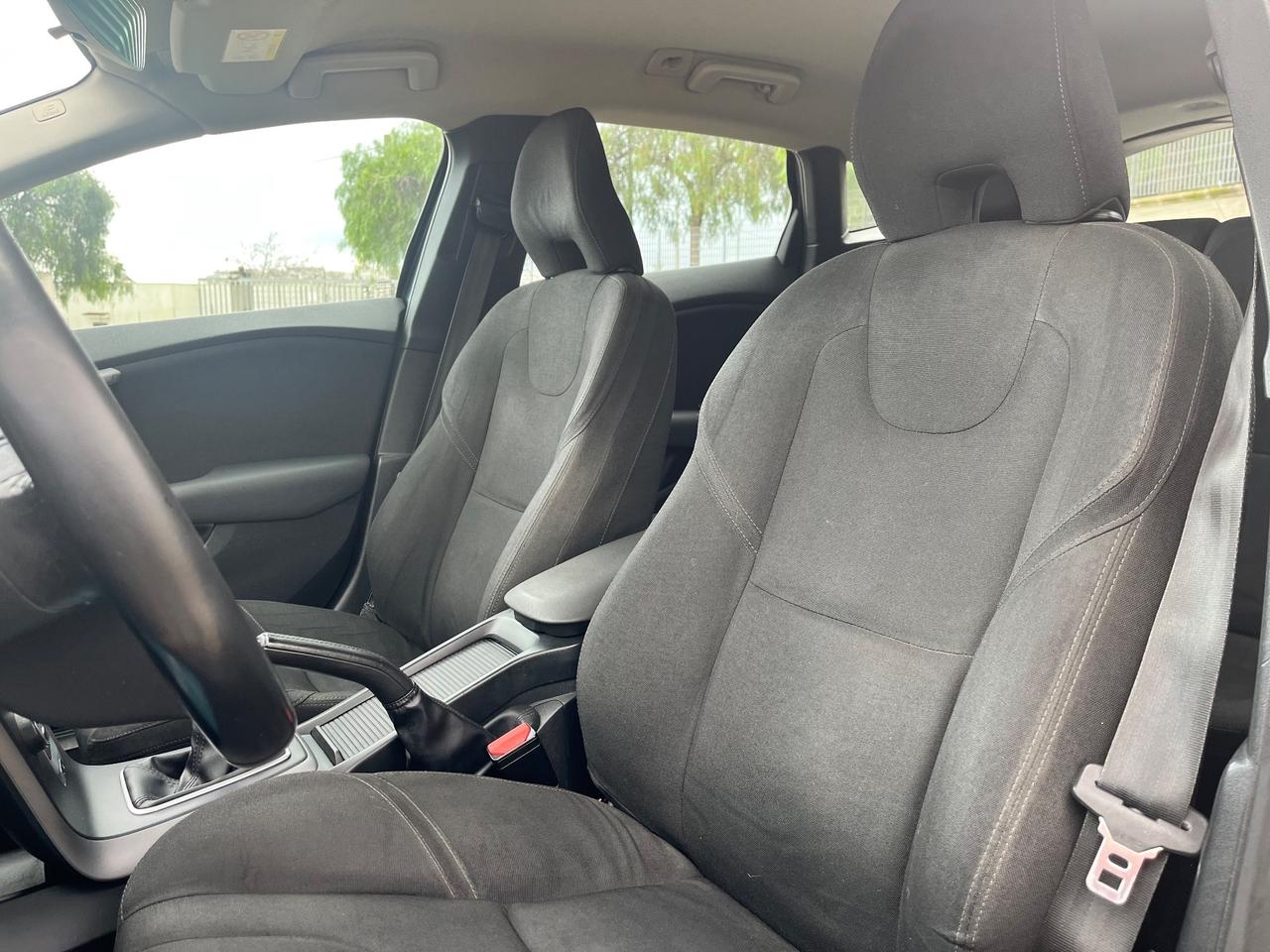 Volvo V40 D2 1.6 Kinetic - 2016