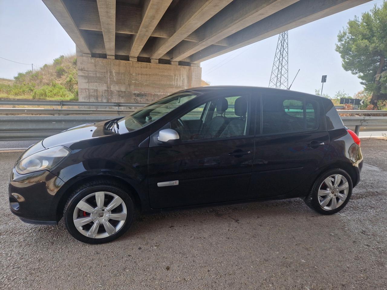 Renault Clio 1.2 16V 5 porte Dynamique