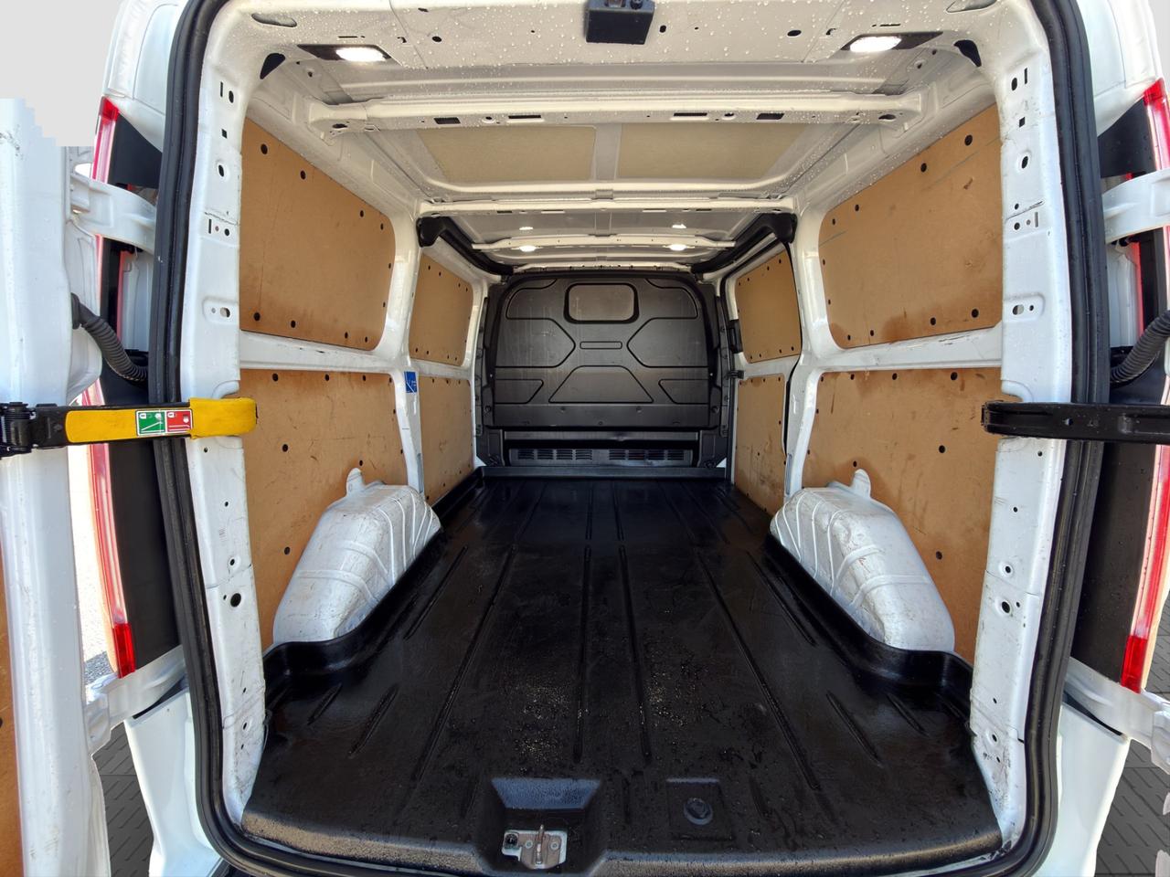 FORD Transit Custom 280 2.0 EcoBlue Hybrid 130 PC Furgo