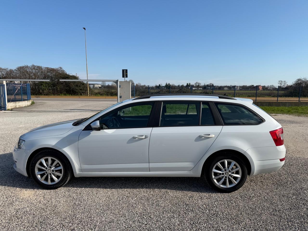 Skoda Octavia 1.6 TDI CR 105 CV Wagon Executive