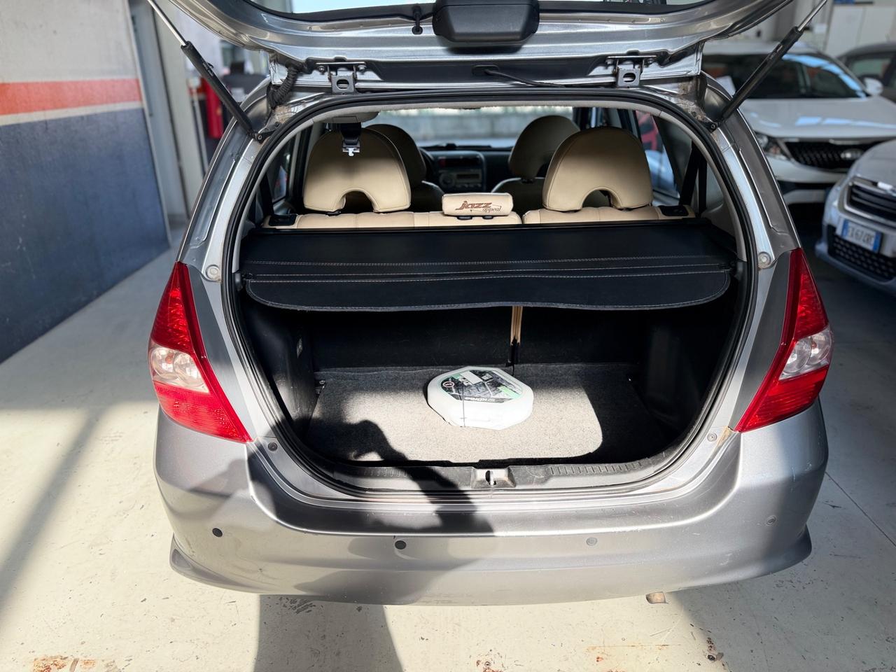 Honda Jazz 1.4 i-DSi 5p. Glam NEOPATENTATI