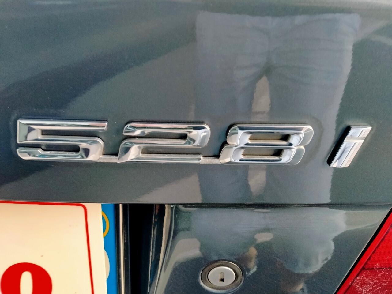 BMW 528 i E39 ATTIVA 193CV TARGA ORIGINALE / INTERNI PELLE / TETTO / AUTOMATICA