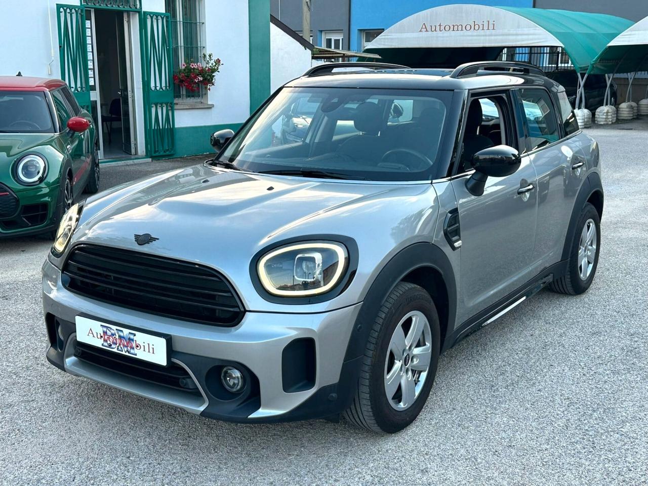 MINI COOPER COUNTRYMAN 1.5i 136CV AUTO - BOOK SERVICE
