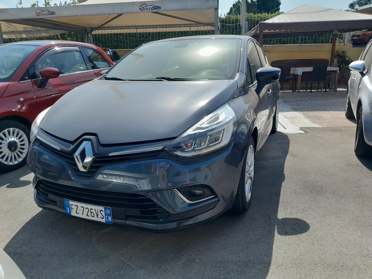 Renault Clio AUTOCARRO N1