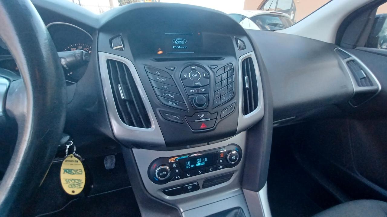 Ford Focus 1.6 120 CV GPL