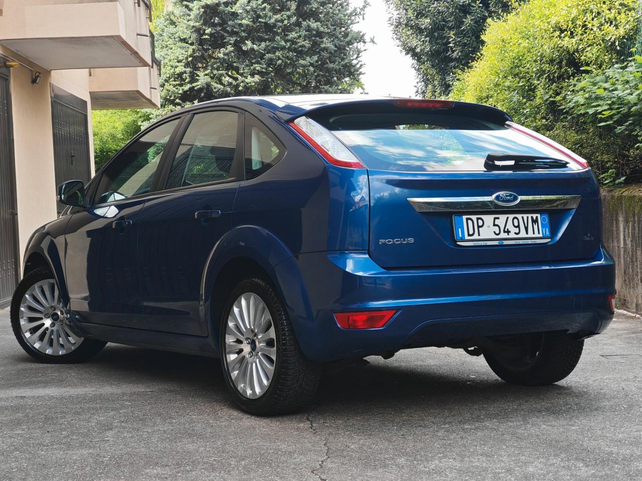 Ford Focus 1.6 BENZINA 115cv TITANIUM / 60.000km