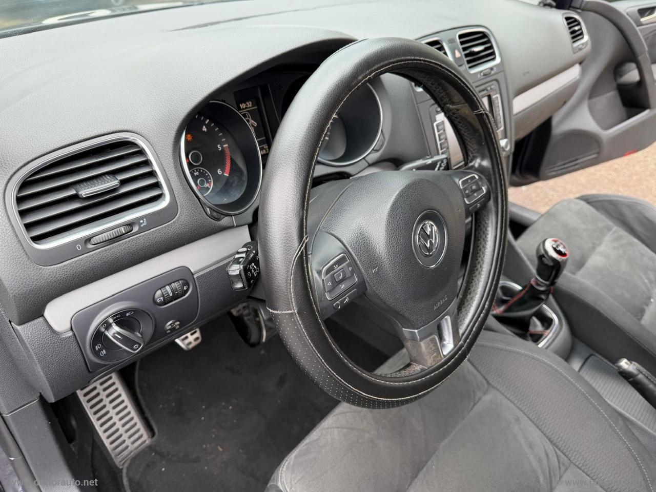 VOLKSWAGEN Golf 2.0 TDI 140 CV 5p. Highline