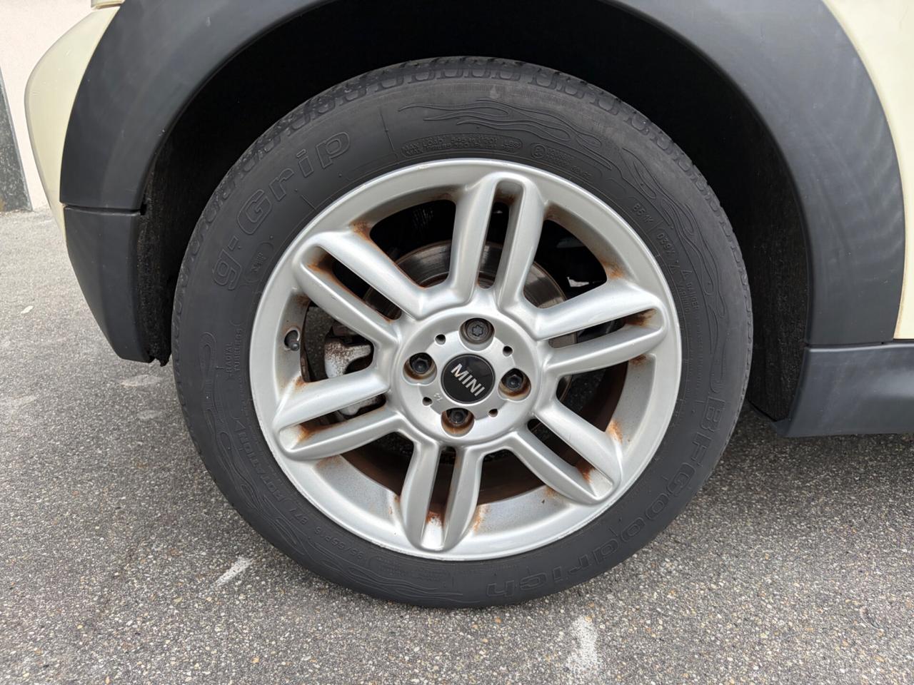 Mini 1.6 16V Cooper D KM 100000