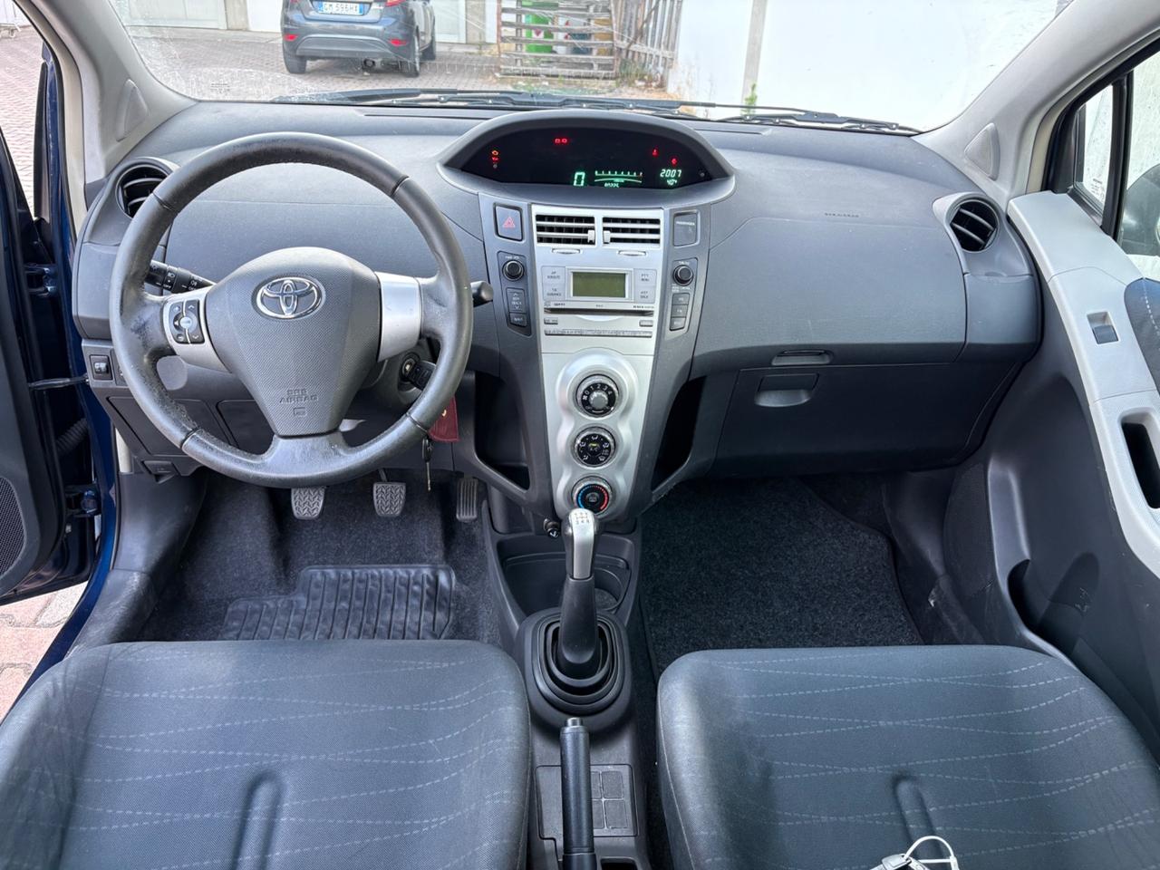 Toyota Yaris 1.0 5 porte Sol