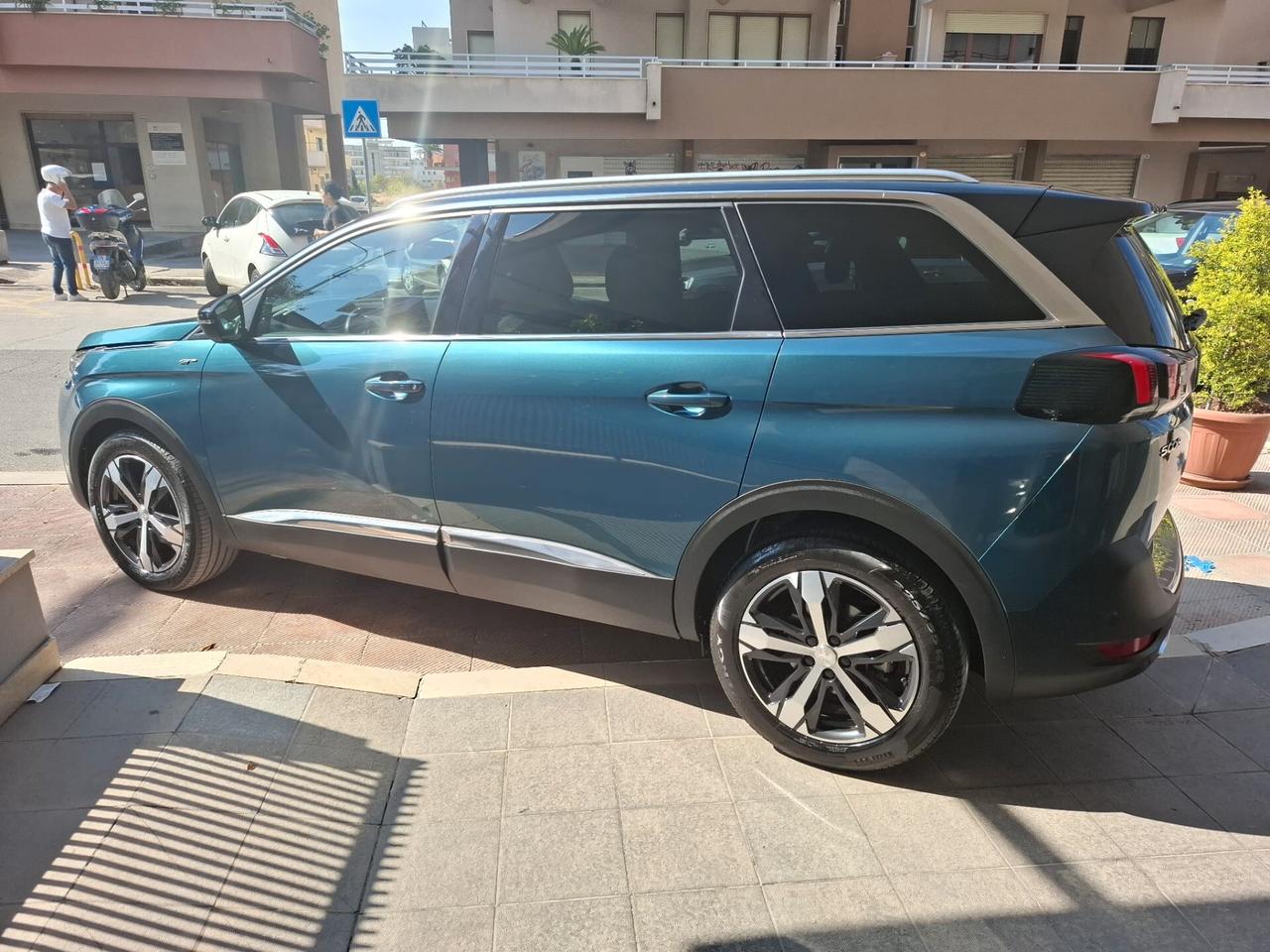 Peugeot 5008 BlueHDi 180 S&S EAT8 GT